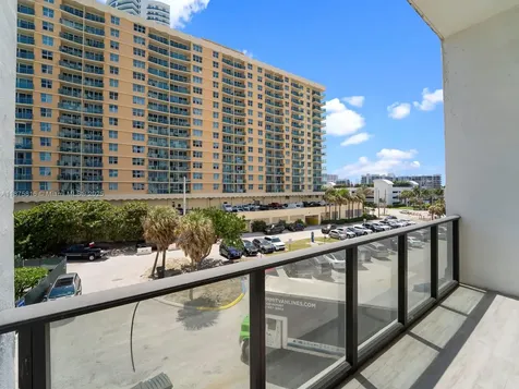 2301 S Ocean Drive Hollywood FL 33019