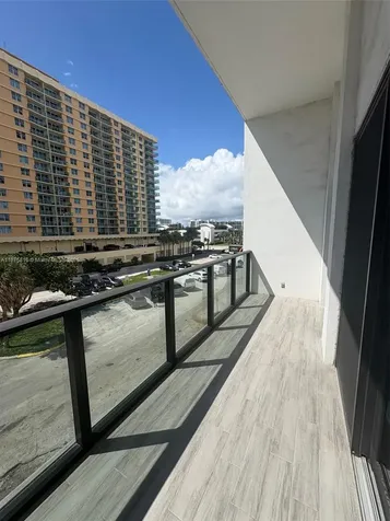2301 S Ocean Drive Hollywood FL 33019
