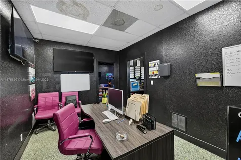 Hollywood FL 33023