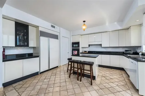 789 Crandon Boulevard Key Biscayne FL 33149