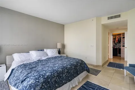 4779 Collins Avenue Miami Beach FL 33140