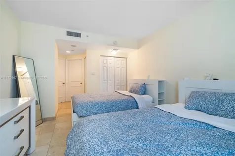 4779 Collins Avenue Miami Beach FL 33140
