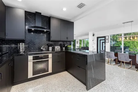 1019 NE 87th Street Miami FL 33138