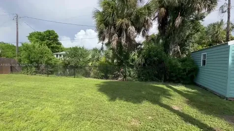 3030 Palm Drive Punta Gorda FL 33950