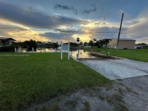 3030 Palm Drive Punta Gorda FL 33950