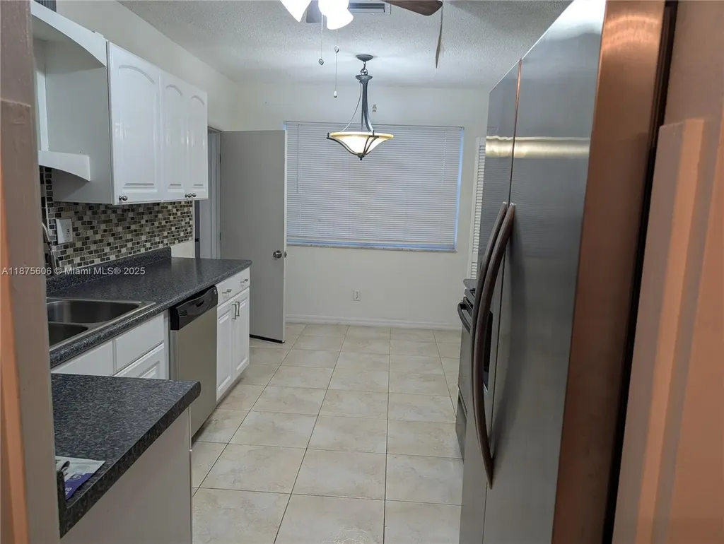 4550 NW 43rd Street Lauderdale Lakes FL 33319