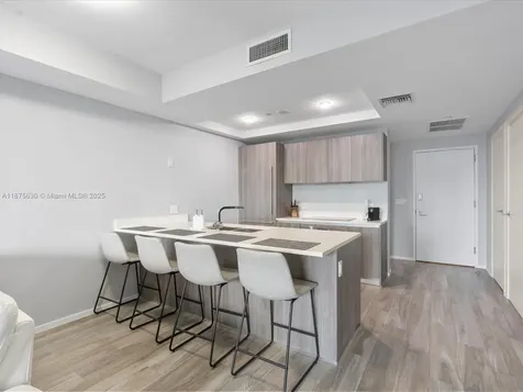 801 S Miami Avenue Miami FL 33130