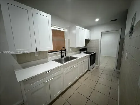 2481 NW 13th Court Fort Lauderdale FL 33311