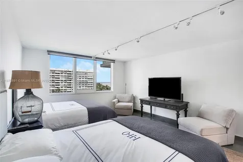 200 Ocean Lane Drive Key Biscayne FL 33149
