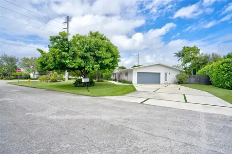 8133 SW 103rd Street Miami FL 33156