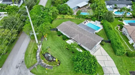 8133 SW 103rd Street Miami FL 33156