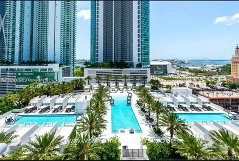 851 NE 1st Avenue Miami FL 33132