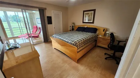 3009 Ventnor G Deerfield Beach FL 33442