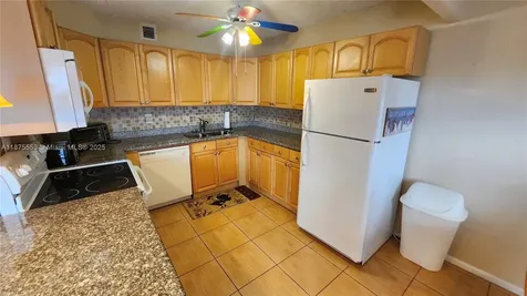 3009 Ventnor G Deerfield Beach FL 33442