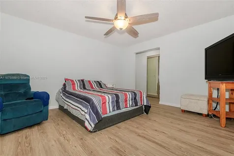 8850 NW 7th Street Pembroke Pines FL 33024