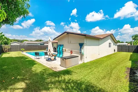 8850 NW 7th Street Pembroke Pines FL 33024