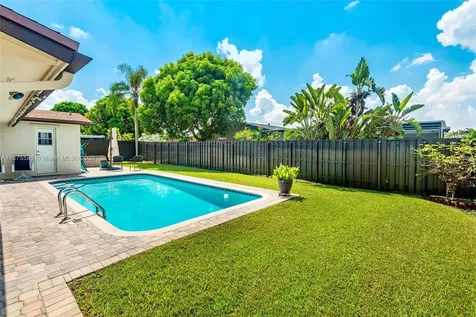 8850 NW 7th Street Pembroke Pines FL 33024