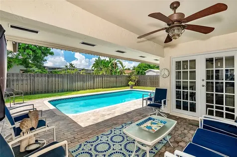 8850 NW 7th Street Pembroke Pines FL 33024