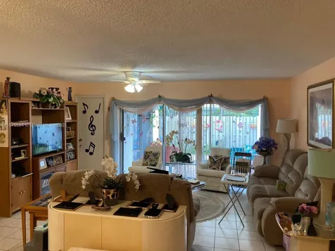 8124 SW 81st Terrace Miami FL 33143