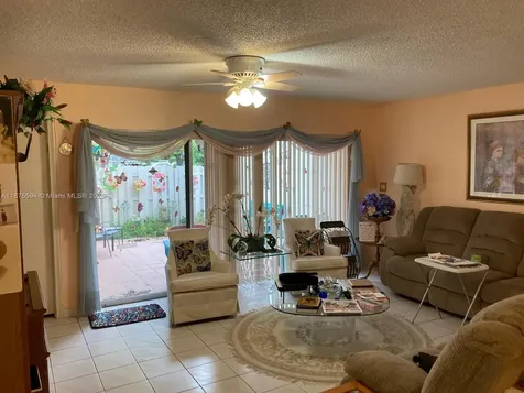 8124 SW 81st Terrace Miami FL 33143
