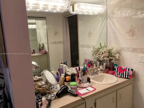 8124 SW 81st Terrace Miami FL 33143