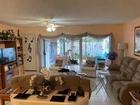 8124 SW 81st Terrace Miami FL 33143