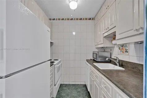 15610 NE 6th Avenue Miami FL 33162