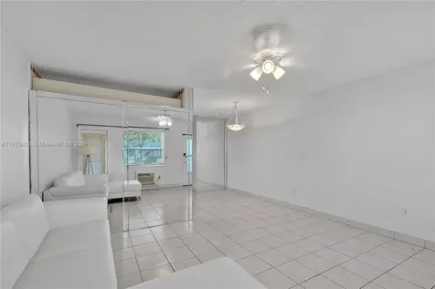 15610 NE 6th Avenue Miami FL 33162