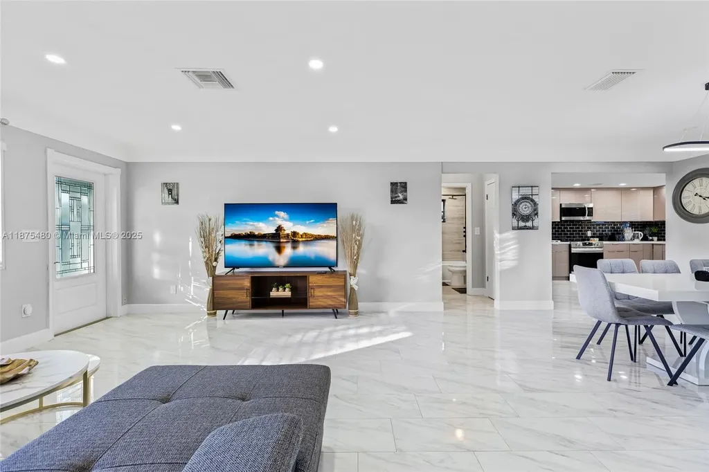 6600 NE 20th Way Fort Lauderdale FL 33308