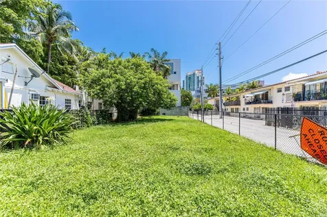 918 4th Street Miami Beach FL 33139