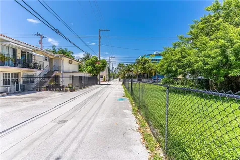918 4th Street Miami Beach FL 33139