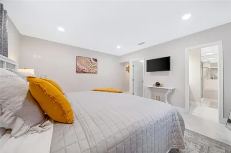 241 Oceanic Avenue Lauderdale By The Sea FL 33308