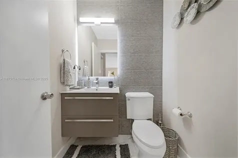 241 Oceanic Avenue Lauderdale By The Sea FL 33308