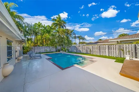 241 Oceanic Avenue Lauderdale By The Sea FL 33308
