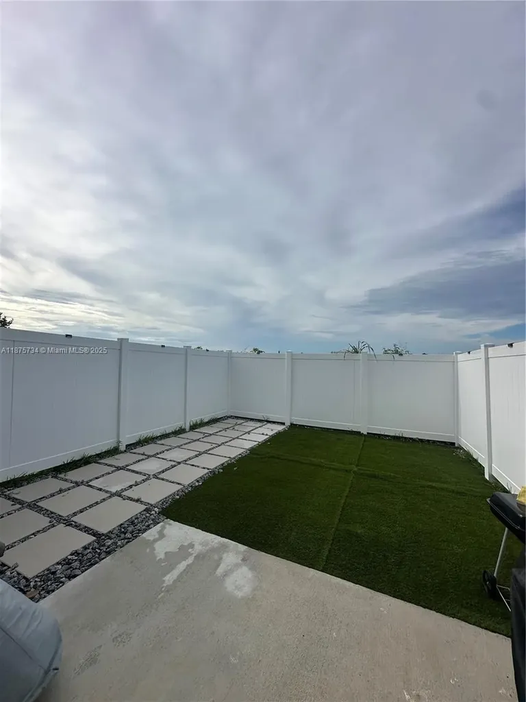 1070 NW 6th Terrace 1070 NW 6th Terrace Florida City FL 33034