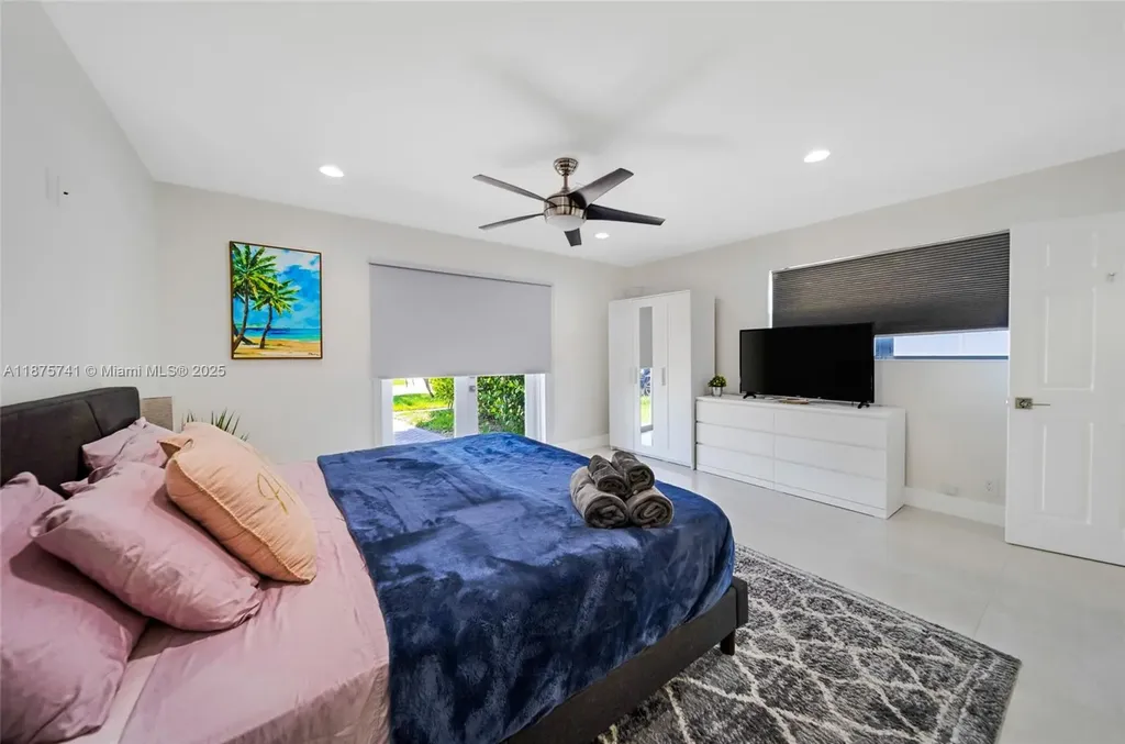 31 SE 12th Street Pompano Beach FL 33060