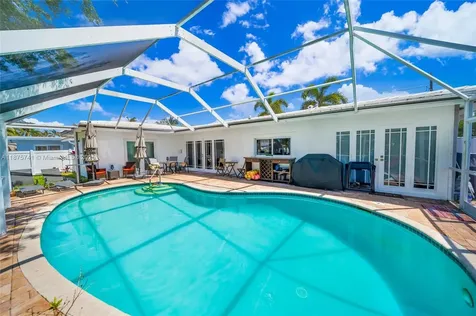 31 SE 12th Street Pompano Beach FL 33060