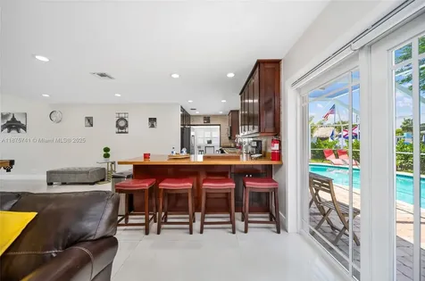 31 SE 12th Street Pompano Beach FL 33060