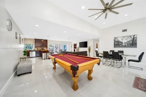 31 SE 12th Street Pompano Beach FL 33060
