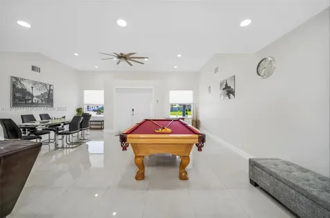 31 SE 12th Street Pompano Beach FL 33060