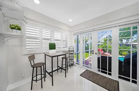 31 SE 12th Street Pompano Beach FL 33060