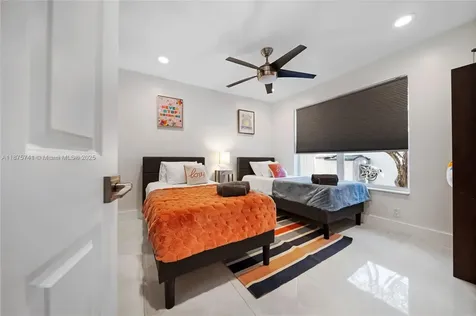 31 SE 12th Street Pompano Beach FL 33060