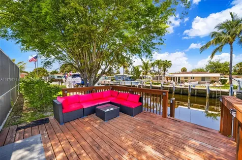 31 SE 12th Street Pompano Beach FL 33060