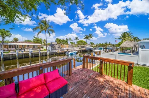31 SE 12th Street Pompano Beach FL 33060