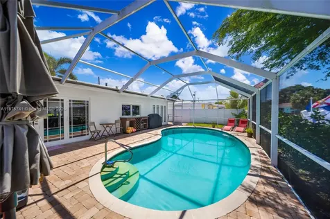 31 SE 12th Street Pompano Beach FL 33060