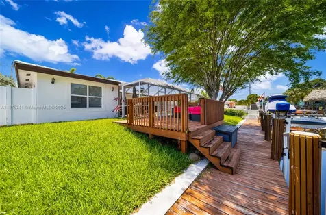 31 SE 12th Street Pompano Beach FL 33060