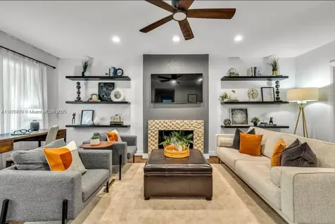 110 SE 11th Avenue Fort Lauderdale FL 33301