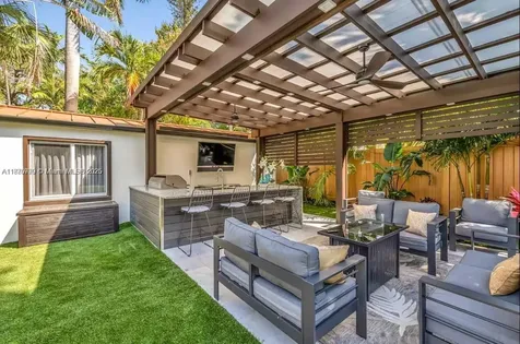 110 SE 11th Avenue Fort Lauderdale FL 33301