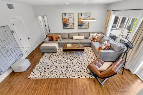 110 SE 11th Avenue Fort Lauderdale FL 33301