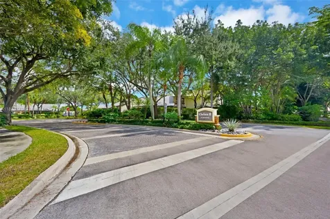 200 NW 97th Avenue Plantation FL 33324